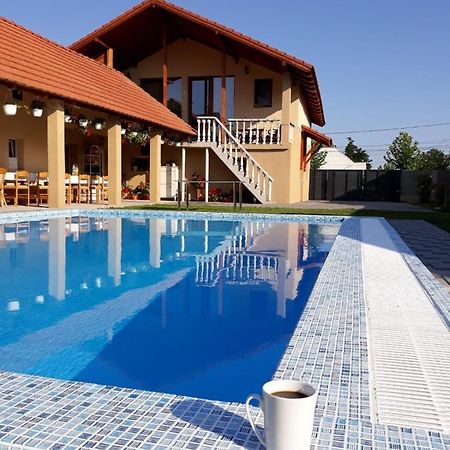 Bed and Breakfast Casa Sannicolau Sînnicolau Mare Exteriér fotografie